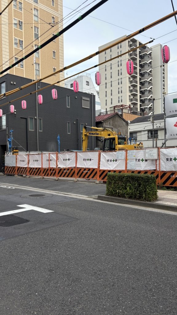 (仮称)松が谷二丁目計画建設工事 新築工事現場の全景写真（2025年7月7日撮影）