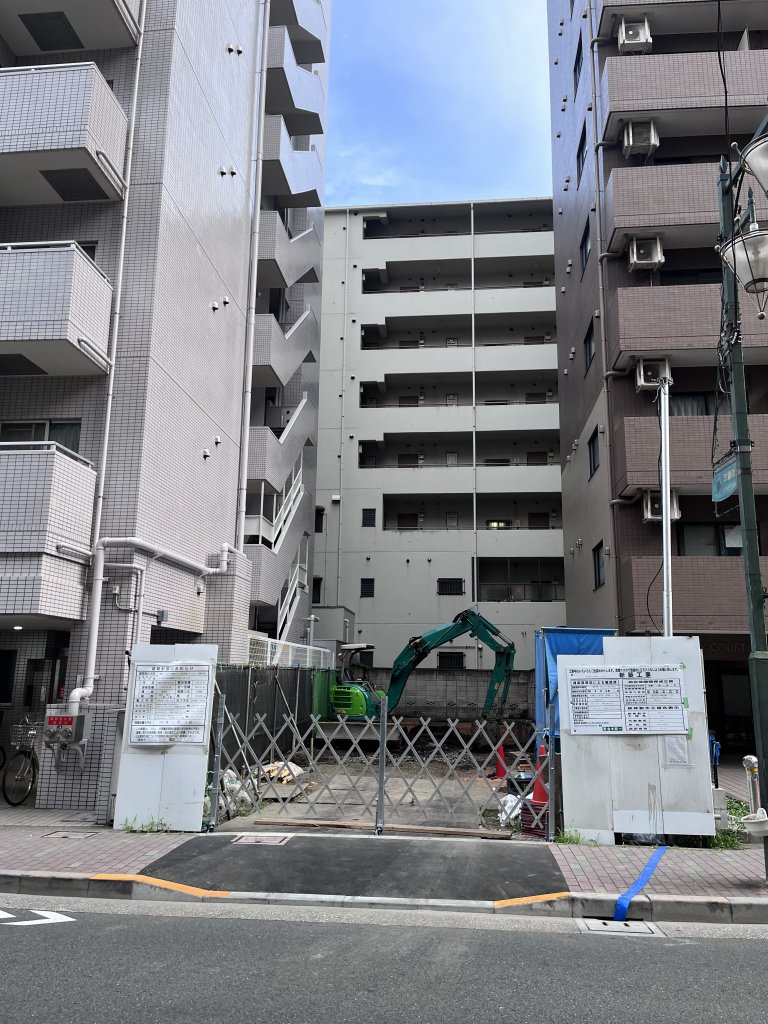 (仮称)大田区・西蒲田7丁目〈O様〉マンション 新築工事 新築工事現場の全景写真(2025年7月23日撮影)