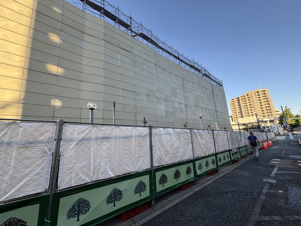 (仮称)鷺沼駅前地区第一種市街地再開発事業施設建築物(駅前街区)新築工事 新築工事現場の全景写真(2025年9月6日撮影)