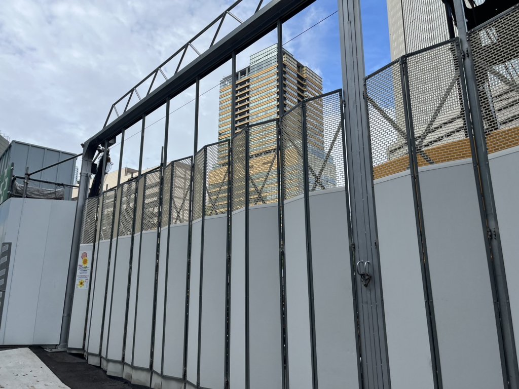 三会堂ビル新築工事 新築工事現場の全景写真（2025年9月6日撮影）