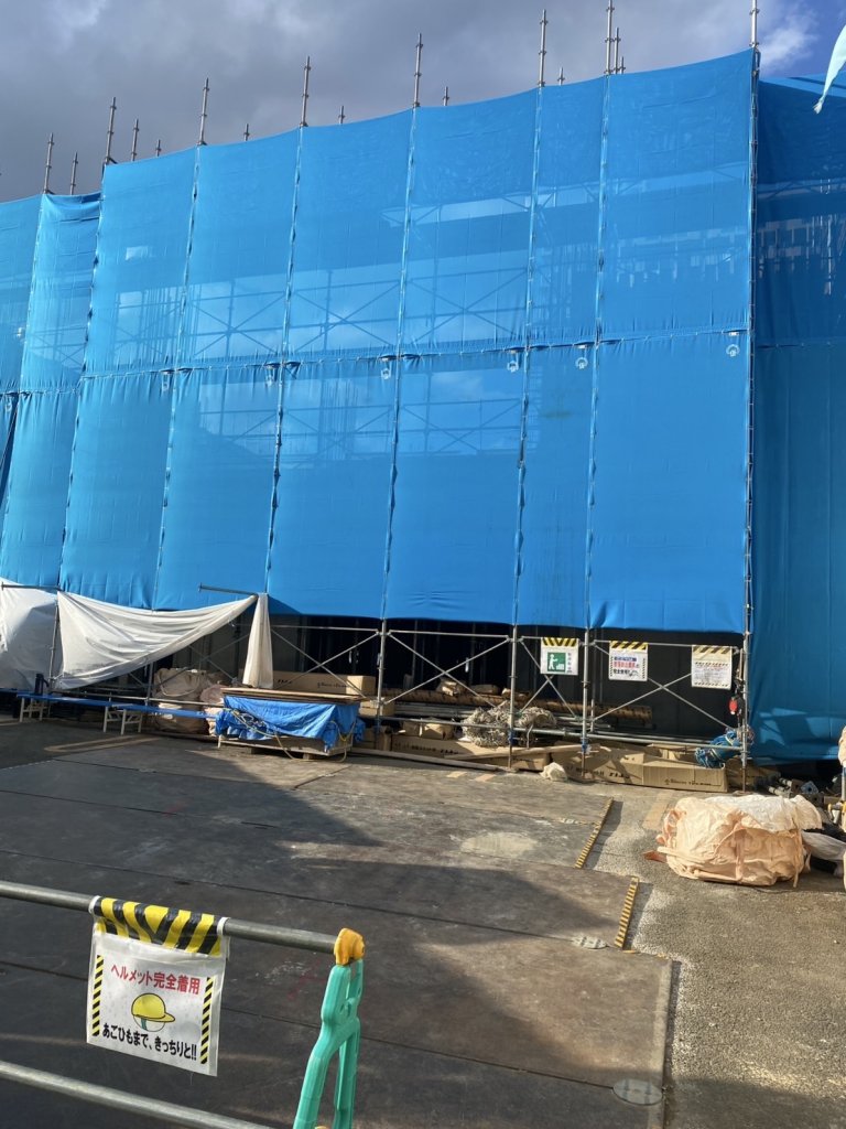 (仮称)インテム鉄砲町中ヘルスケアビル 新築工事現場の全景写真(2025年9月6日撮影)