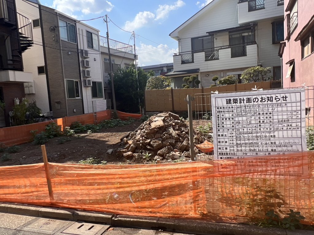 (仮称)豊島区南大塚1丁目共同住宅新築工事 新築工事現場の全景写真（2025年9月7日撮影）