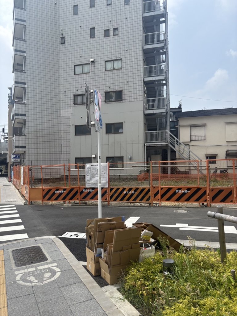 (仮称)メインステージ千住大橋 新築工事 新築工事現場の全景写真（2025年9月8日撮影）