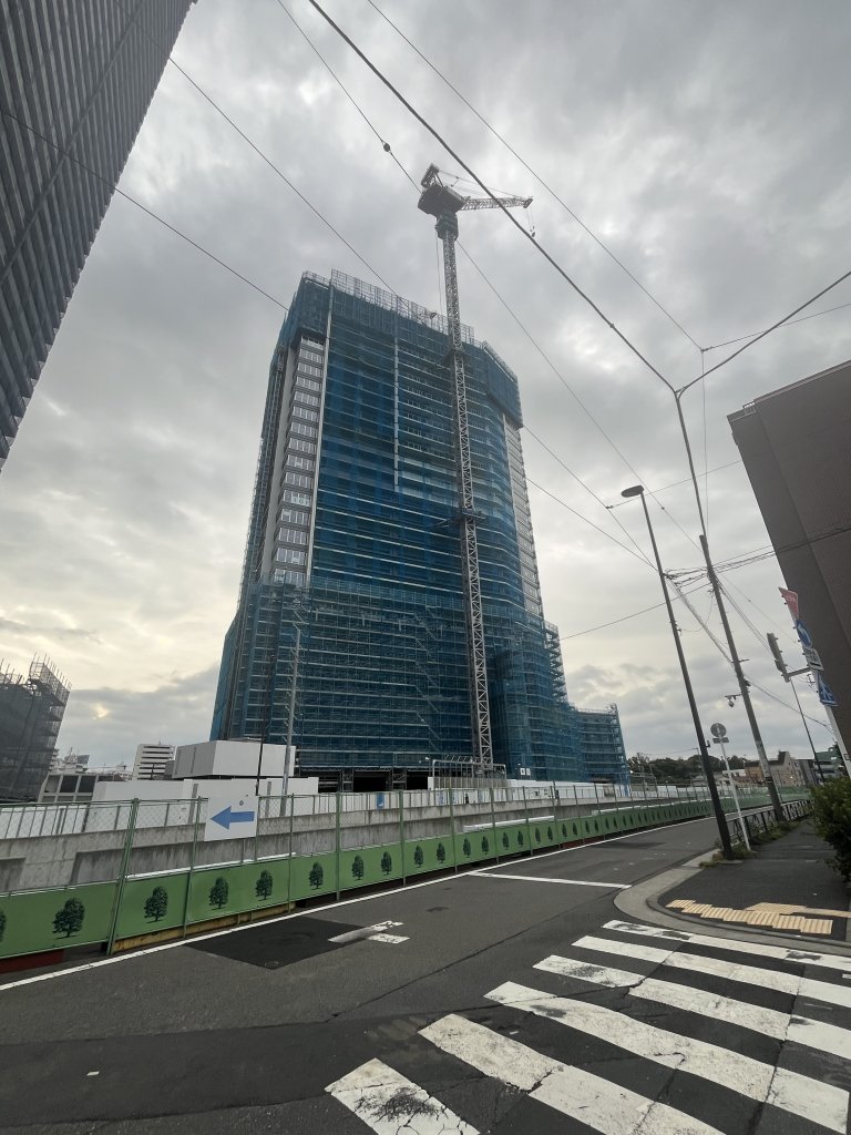 南池袋二丁目C区地区第一種市街地再開発事業 施設建築物(南街区) 新築工事現場の全景写真(2025年9月24日撮影)