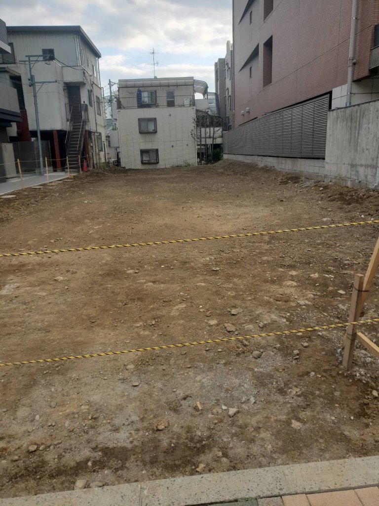 GRAZA新築工事 新築工事現場の全景写真（2025年9月30日撮影）