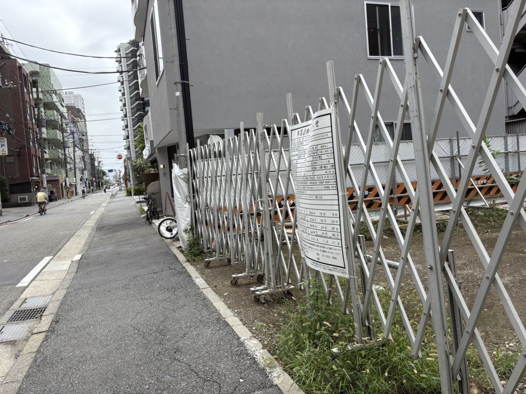 (仮称)クリオ川崎柳町計画 新築工事現場の全景写真(2025年10月11日撮影)