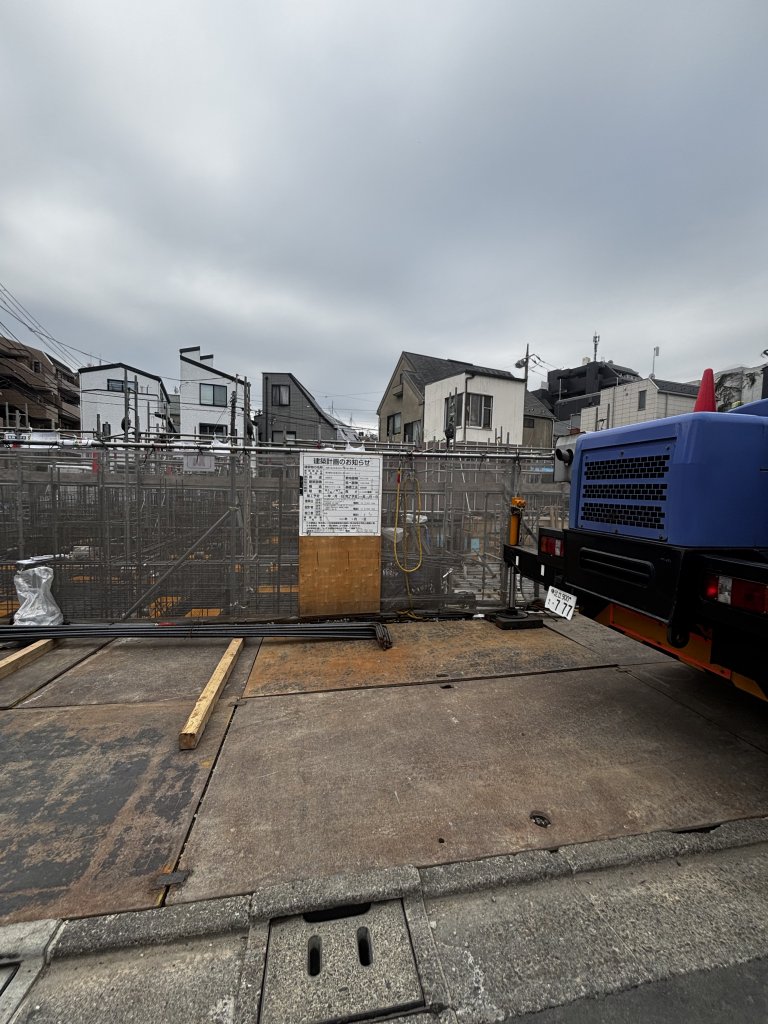 (仮称)品川区南大井4丁目計画 新築工事 新築工事現場の全景写真(2025年11月1日撮影)