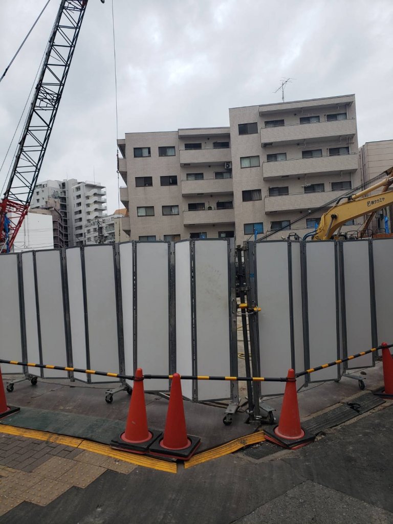 (仮称)千葉県船橋市本町一丁目計画 新築工事現場の全景写真(2025年11月8日撮影)