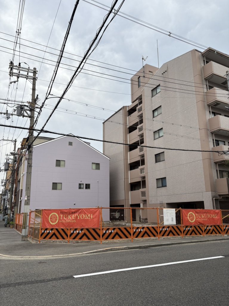(仮称) 大阪市港区波除2丁目 計画 新築工事現場の全景写真（2025年11月21日撮影）