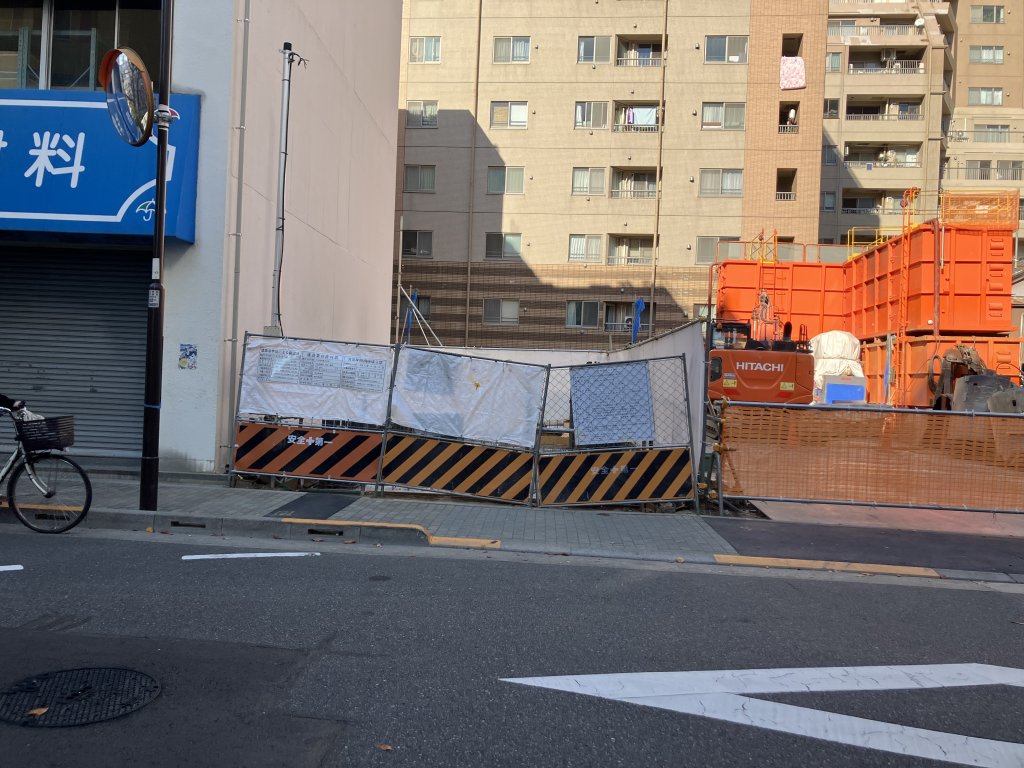 (仮称)東上野共同住宅新築工事 新築工事現場の全景写真(2025年11月30日撮影)