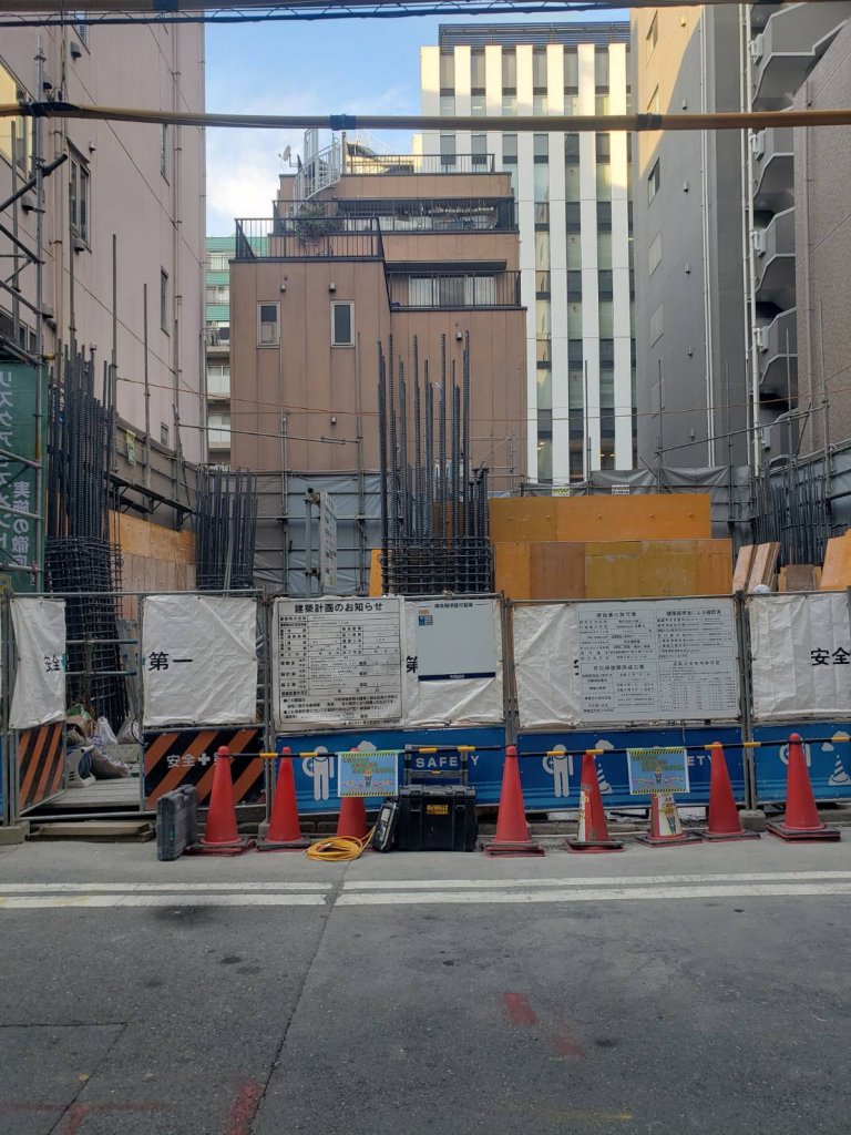 (仮称)東京堂レジデンスPJ 新築工事現場の全景写真(2025年12月14日撮影)