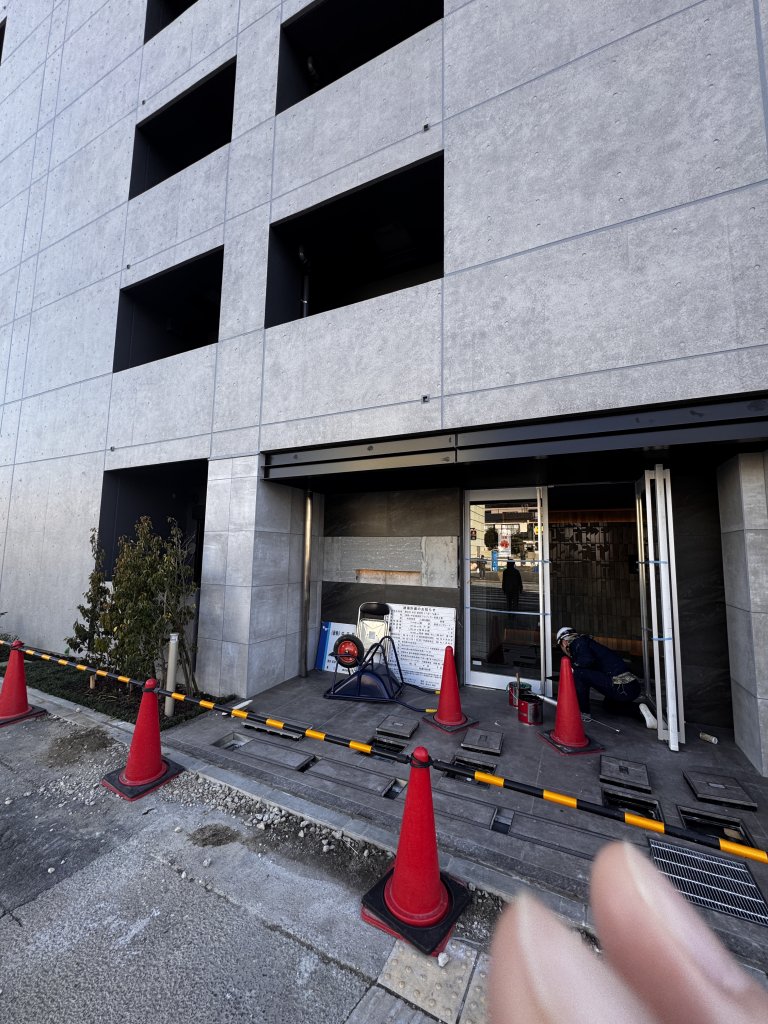 (仮称) 中区根岸町プロジェクト 新築工事 新築工事現場の全景写真（2025年12月30日撮影）