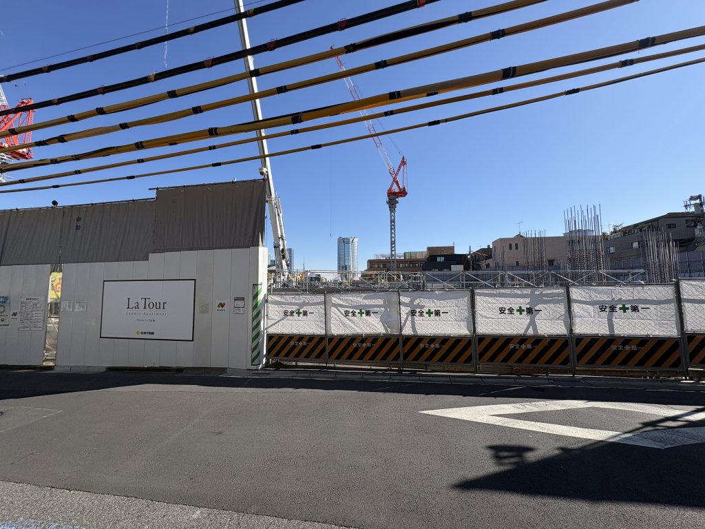 （仮称）南青山四丁目計画 新築工事現場の全景写真（2026年1月29日撮影）