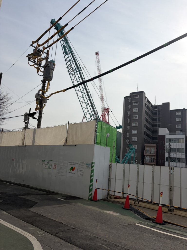 板橋駅西口地区第一種市街地再開発事業施設建築物（A街区） 新築工事現場の全景写真（2026年2月28日撮影）