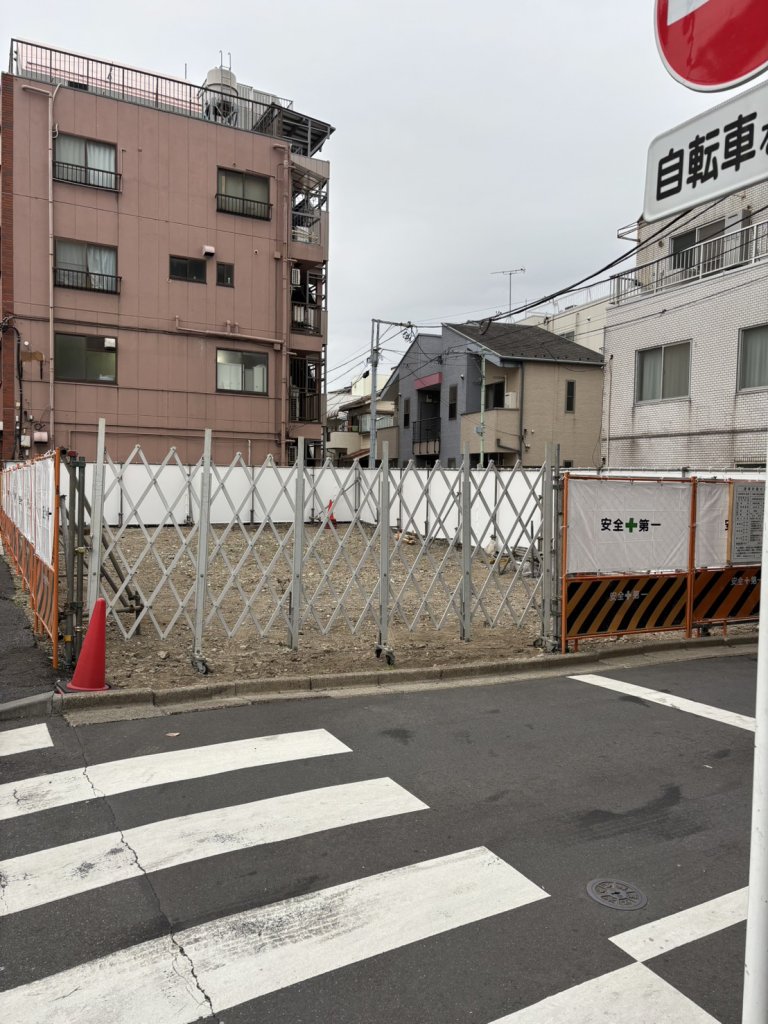 (仮称)大島七丁目計画 新築工事現場の全景写真（2026年4月5日撮影）