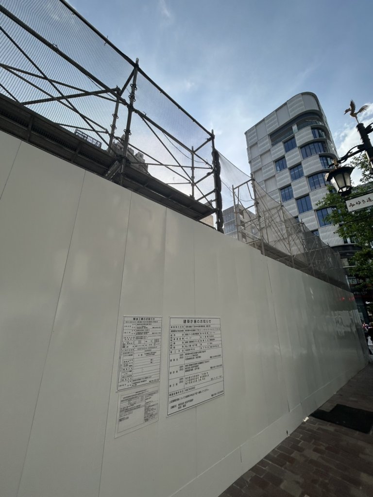 (仮称)銀座六丁目みゆき通り開発計画 新築工事 新築工事現場の全景写真（2026年4月19日撮影）