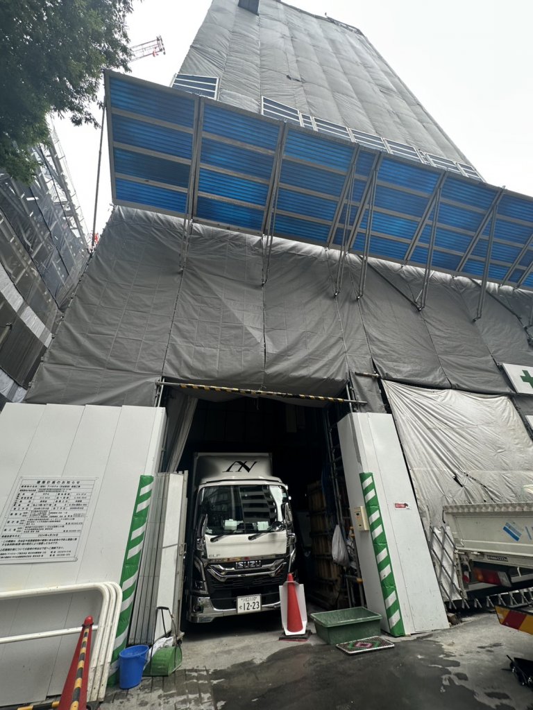 (仮称)アパホテル〈渋谷駅前〉新築工事 新築工事現場の全景写真(2026年6月22日撮影)