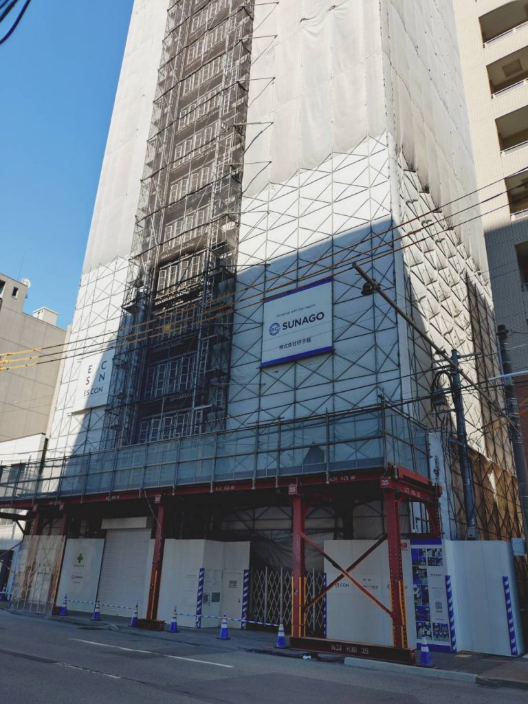 (仮称)N2E2新築工事 新築工事現場の全景写真（2026年6月23日撮影）