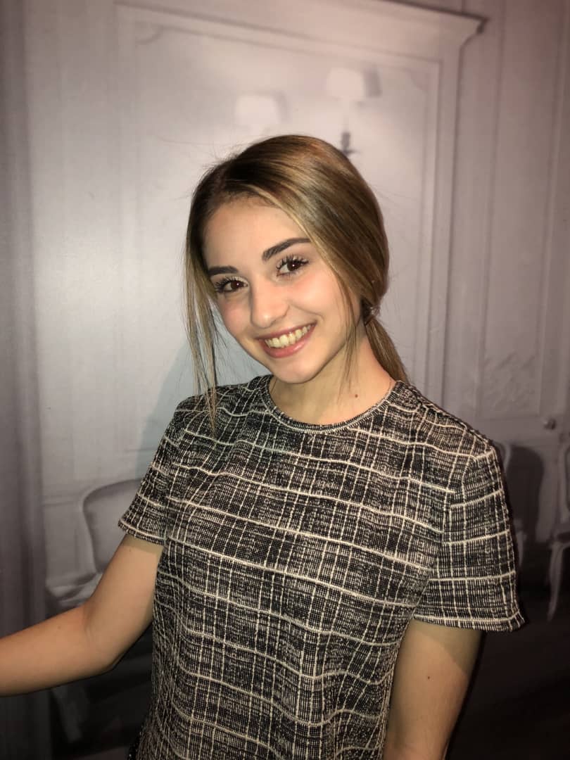 Julie Harris (julieharris1) Farcaster social identity (Fname handle) PFP
