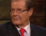 Roger Moore er død!