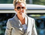 Britney Spears obsessed with meditating