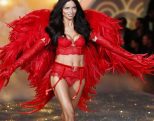 Supermodel vil ikke længere smide tøjet!
