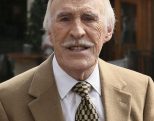 Sir Bruce Forsyth is 'frail'