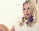Caroline Fleming i bikiniform!