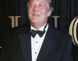 Stephen Fry and Lenny Henry to guest in Doctor Who