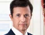 Kronprins Frederik forslået efter fald på trappe!