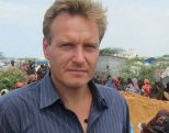 Rasmus Tantholdt er til ældre kvinder!