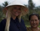 Linses bryster for store til Vietnam!