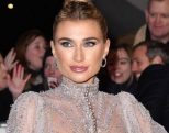 Billie Faiers and Wayne Bridge 'sign up for Dancing on Ice'