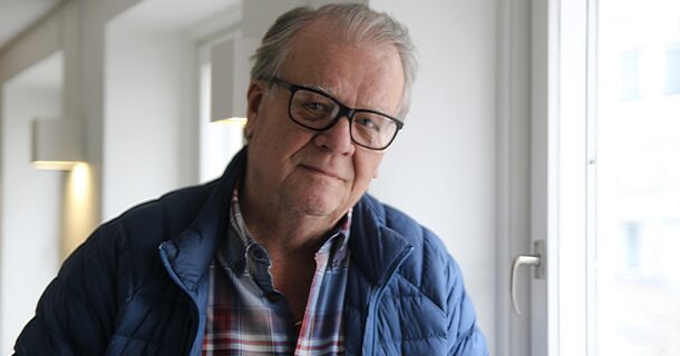 Lasse Berghagen inlagd på sjukhus igen - ont i bröstet