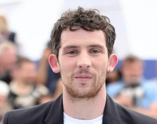 Josh O'Connor Shares Childhood Church Mishap as He Prepares for Priest Role