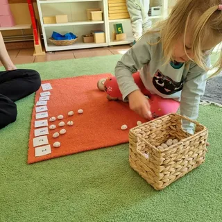 Domowe przedszkole Montessori Dziupla Wiewiórki image 2