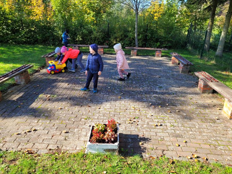 Przedszkole Gminne w Gwiazdowie filia w Boleszewie - miniatura 91