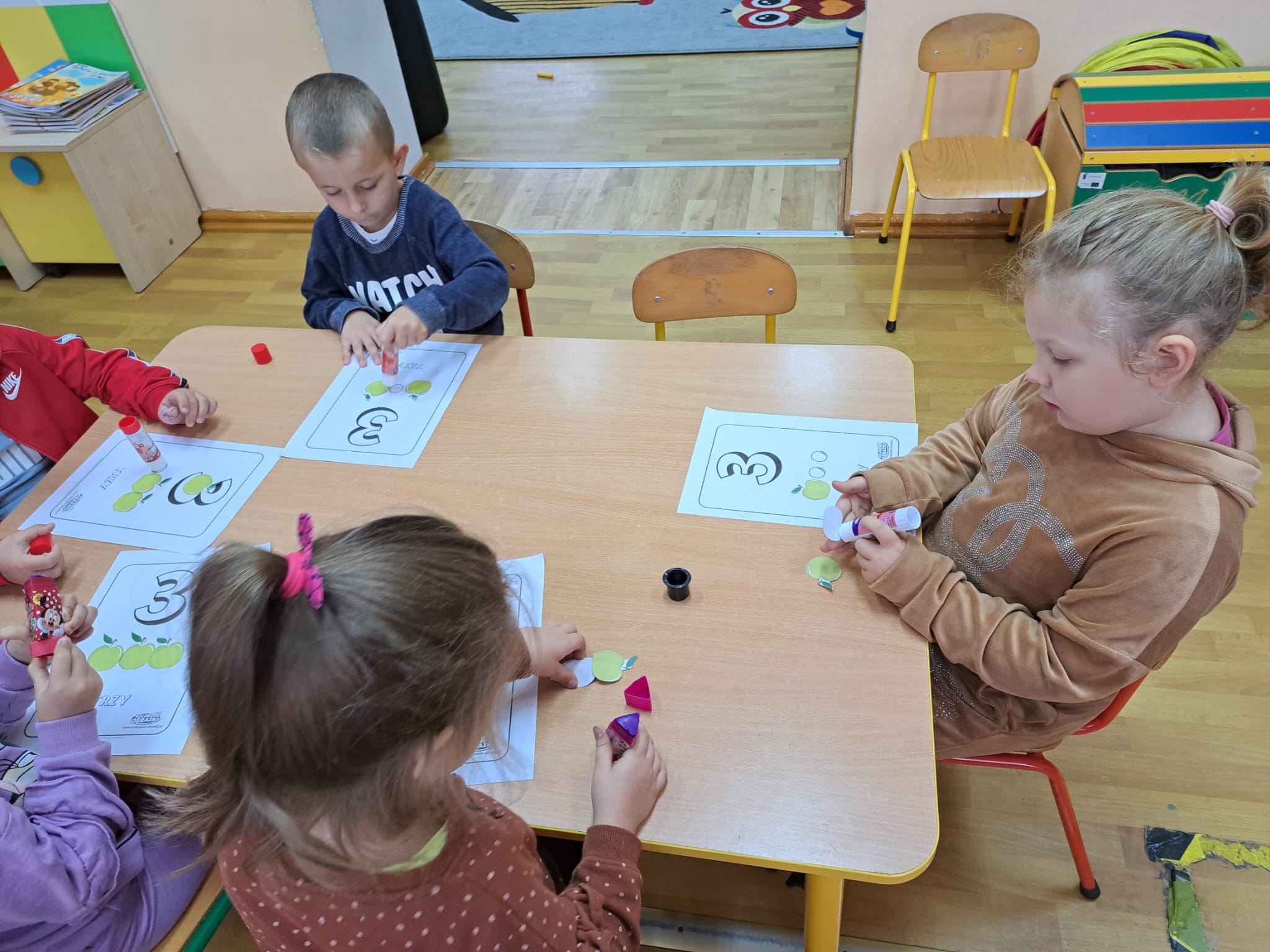 Przedszkole Gminne w Gwiazdowie filia w Boleszewie - miniatura 100