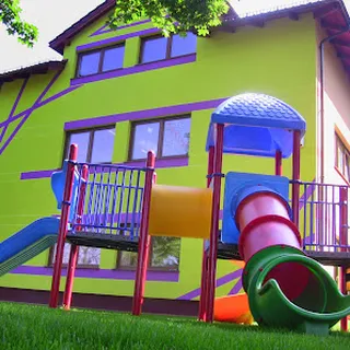 Językowe Przedszkole Niepubliczne Nad Strumykiem W Zielonej Górze image 3