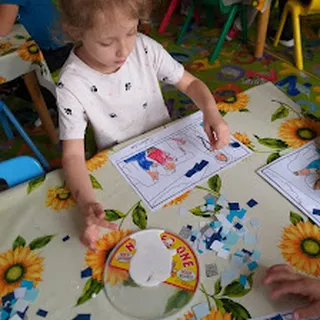 PUBLICZNE PRZEDSZKOLE Z ODDZIAŁAMI INTEGRACYJNYMI SIÓSTR KOLEGIUM ŚWIĘTEJ RODZINY W KIELCACH image 1