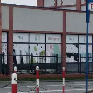 Mali Odkrywcy Przedszkole Sportowe image 2