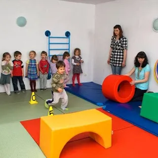 PRYWATNE PRZEDSZKOLE "ŚPIEWAJĄCE BRZDĄCE" image 2