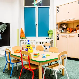 PUNKT PRZEDSZKOLNY ZIELONY DZWONECZEK image 2