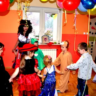 Klub Dziecięcy Chatka Puchatka image 2