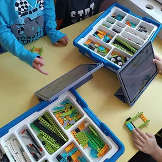 Przedszkole Montessorek Caritas Archidiecezji Krakowskiej W Wieliczce image 2