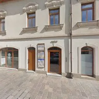 Kinder House image 1
