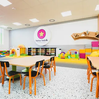 RADOSNE GWIAZDKI  wyjątkowy żłobek image 2