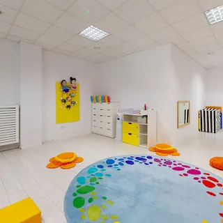 Żłobek Małe Śmieszki image 1