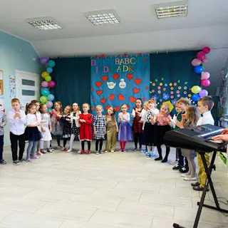 Niepubliczne Przedszkole Językowe Król Maciuś 1 image 2
