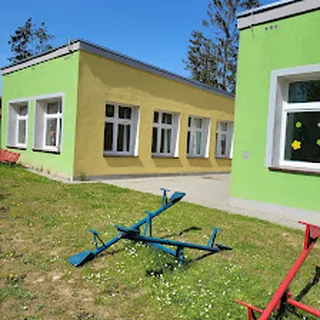 PRZEDSZKOLE SAMORZĄDOWE NR 2 POD JARZĘBINKĄ W POŁCZYNIE-ZDROJU image 2